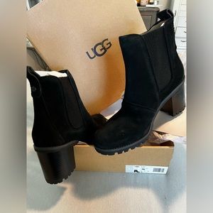 UGG Women's Hazel Ankle Boot